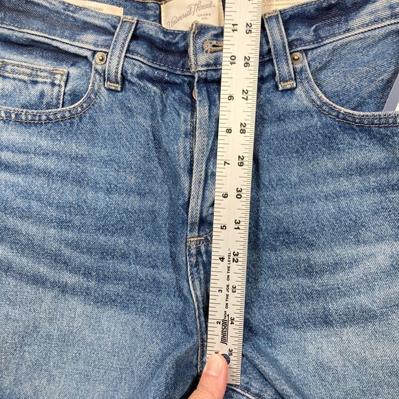 Universal Thread Denim Shorts Women 6 Blue Mid Rise 90s Baggy Raw Hem Button Fly - Picture 4 of 14